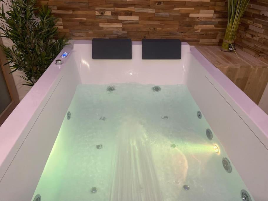 Lover Dose Spa Вьерзон Экстерьер фото